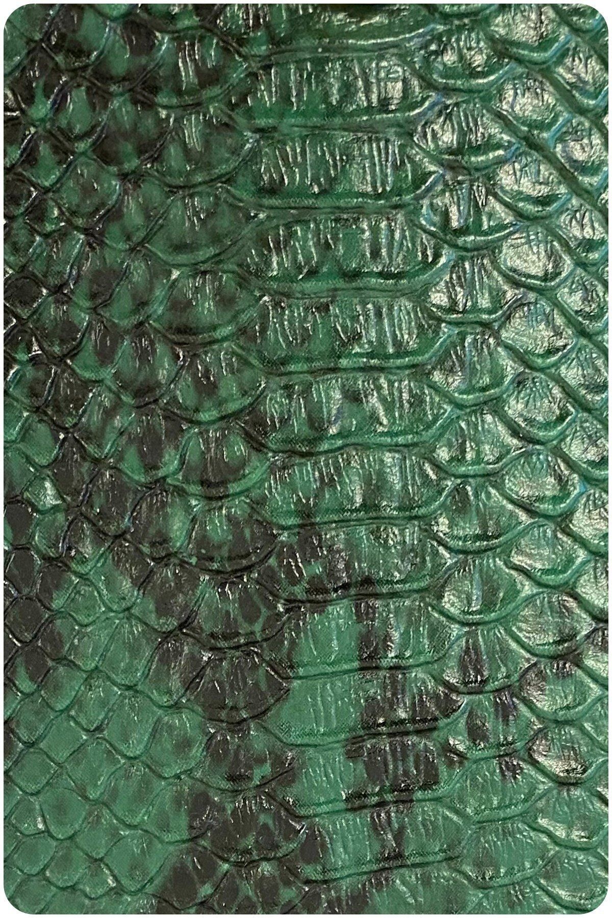 Piton Serisi Premium 1. Kalite Döşemelik Suni Deri 4) Koyu Yeşil